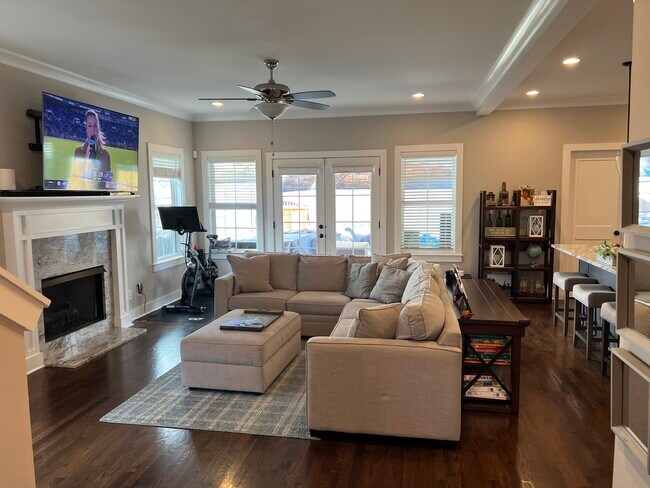2020 Rosemary Ln in Nashville, TN - Building Photo - Building Photo