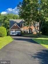 5317 Poplar Valley Ct in Centreville, VA - Building Photo - Building Photo