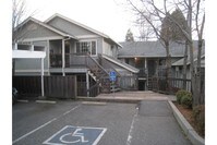 Building Photo - 329 E Maryland Dr Apartments in Grass Valley, California