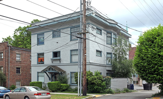 Park 5 Apartments in Tacoma, WA - Building Photo - Building Photo