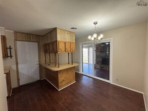 4610 Harbor Rd in Wichita Falls, TX - Foto de edificio - Building Photo
