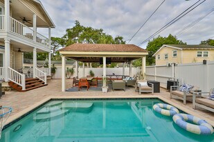 4935 2nd Ave N in St. Petersburg, FL - Building Photo