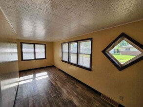 918 Osborn Ave in Oshkosh, WI - Building Photo - Building Photo