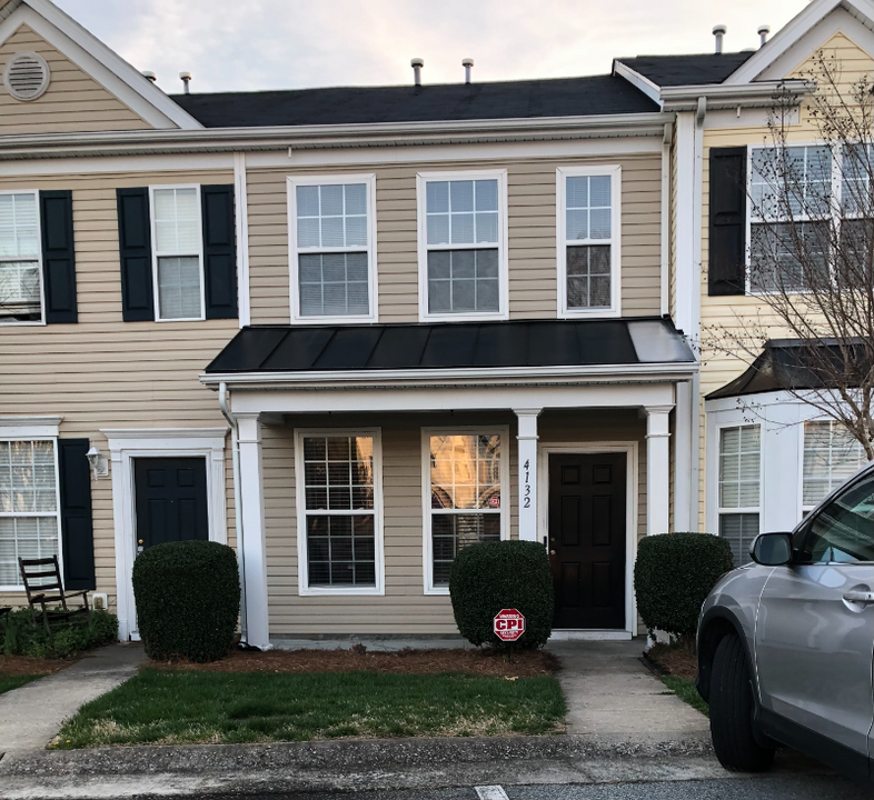 4132 Tarrant Trace Cir in High Point, NC - Building Photo