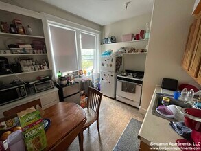 1800 Commonwealth Ave, Unit 30 in Boston, MA - Building Photo - Building Photo