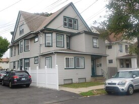 199 Whitney Ave in Bridgeport, CT - Building Photo