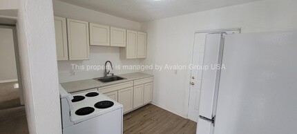 745 Pippin St in Jacksonville, FL - Foto de edificio - Building Photo
