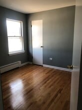 1614 Oak Park Ave, Unit Second Floor in Berwyn, IL - Foto de edificio - Building Photo