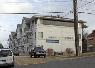 Kampus Korner in Logan, UT - Foto de edificio - Building Photo