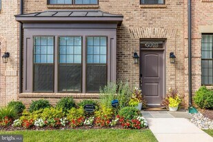 4418 Fair Lakes Ct in Fairfax, VA - Building Photo