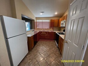 8461 Coral Reef Dr in Reno, NV - Building Photo - Building Photo