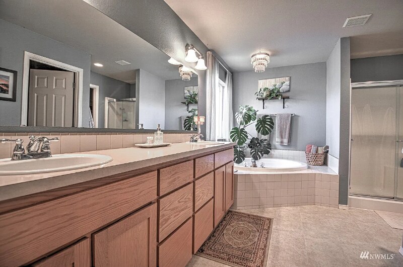 6946 Axis St SE in Lacey, WA - Building Photo
