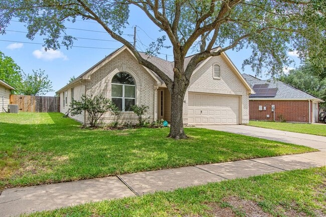 20314 Pomegranate Ln