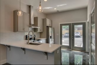 1901 Meridian St in Nashville, TN - Building Photo - Building Photo
