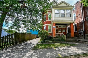 2125 W Clifton Ave in Cincinnati, OH - Building Photo