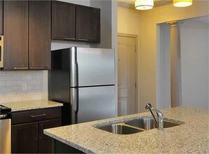 9000 Beaver Creek Rd, Unit 424 in Alpharetta, GA - Building Photo - Building Photo