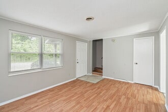 302 Wakefield Rd in Knoxville, TN - Building Photo - Building Photo