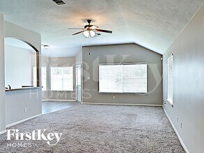 19707 Cozy Cabbin Dr in Katy, TX - Foto de edificio - Building Photo