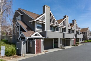 Lera Village in Benicia, CA - Building Photo