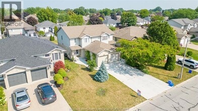746 Michael Dr in Tecumseh, ON - Building Photo - Building Photo