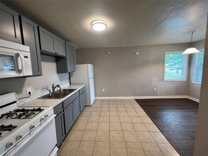 5006 Chennault Rd in Houston, TX - Building Photo - Building Photo