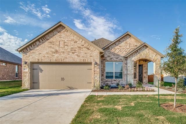 613 Cowboy Wy in Anna, TX - Building Photo