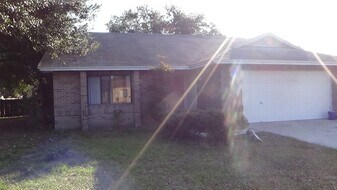 6121 Odom Rd in Lakeland, FL - Building Photo