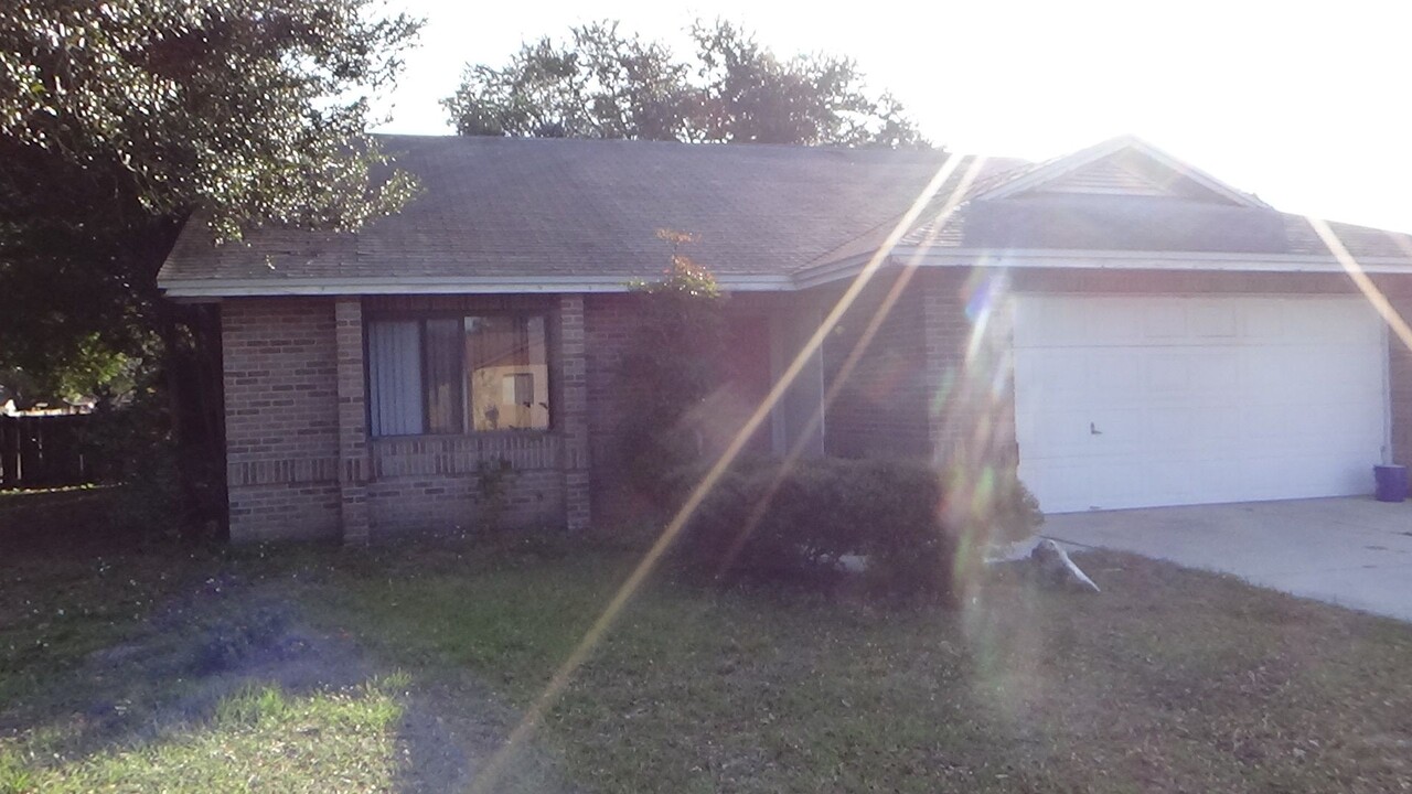 6121 Odom Rd in Lakeland, FL - Building Photo