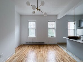 42 STREET, Unit 2F in Queens, NY - Building Photo - Building Photo
