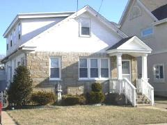 327 E 11th Ave in North Wildwood, NJ - Building Photo