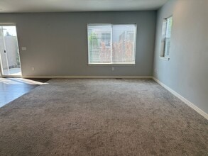 7417 Saddlebrook Lp in Yakima, WA - Building Photo - Building Photo