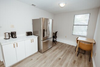 3625 Maple Ave in Waco, TX - Foto de edificio - Building Photo