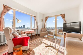 3312 Hudson Ave in Union City, NJ - Building Photo - Building Photo