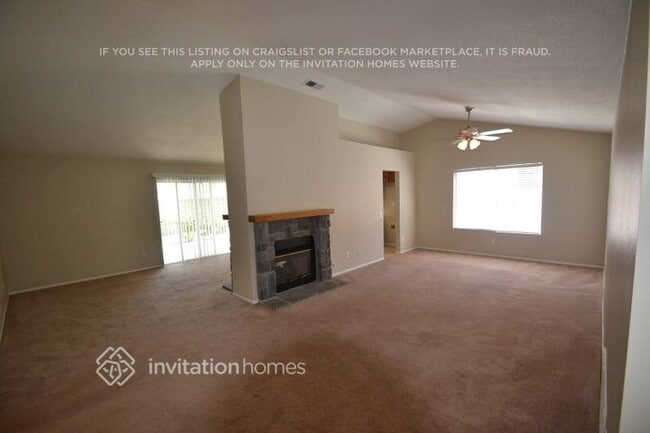 2553 W Loma Vista Dr in Rialto, CA - Building Photo - Building Photo