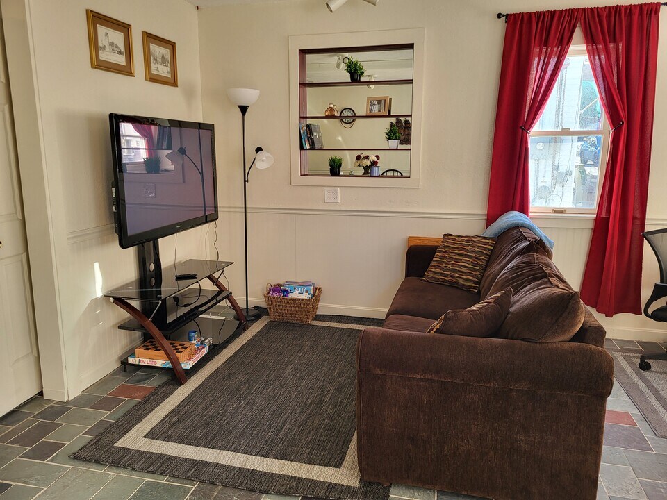 30 Main St in Limerick, ME - Building Photo