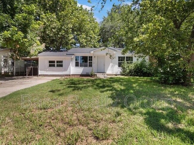 property at 3927 SE 10th Pl