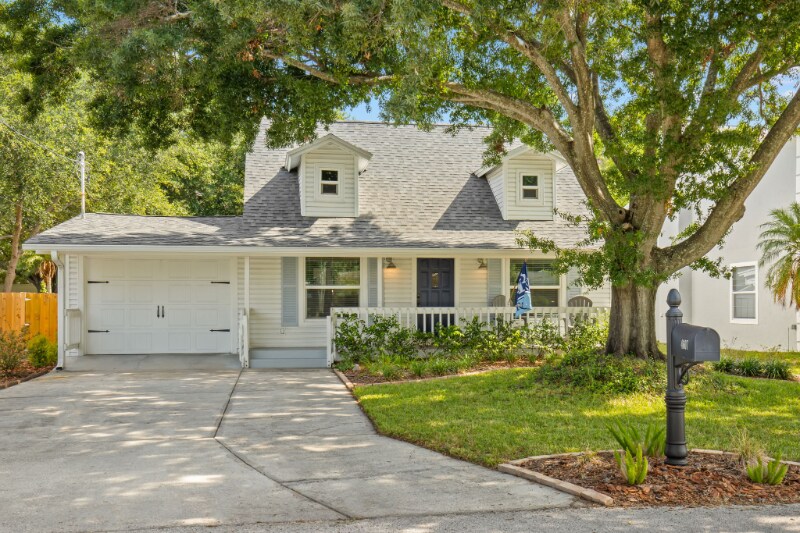 4607 W McElroy Ave in Tampa, FL - Building Photo