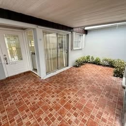 11570 SW 83rd Ter in Miami, FL - Building Photo - Building Photo