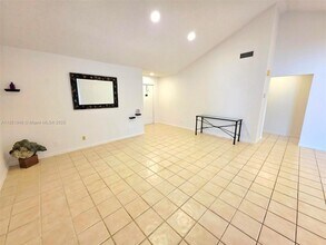 2320 Dover in Weston, FL - Building Photo - Building Photo