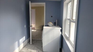 222 Snyder St, Unit #2 in Orange, NJ - Building Photo - Building Photo