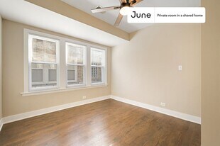 Room in Shared 4 bed/2 bath home in Chicago, IL - Building Photo