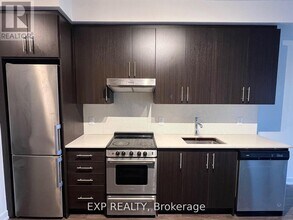 212 King William St in Hamilton, ON - Building Photo - Building Photo