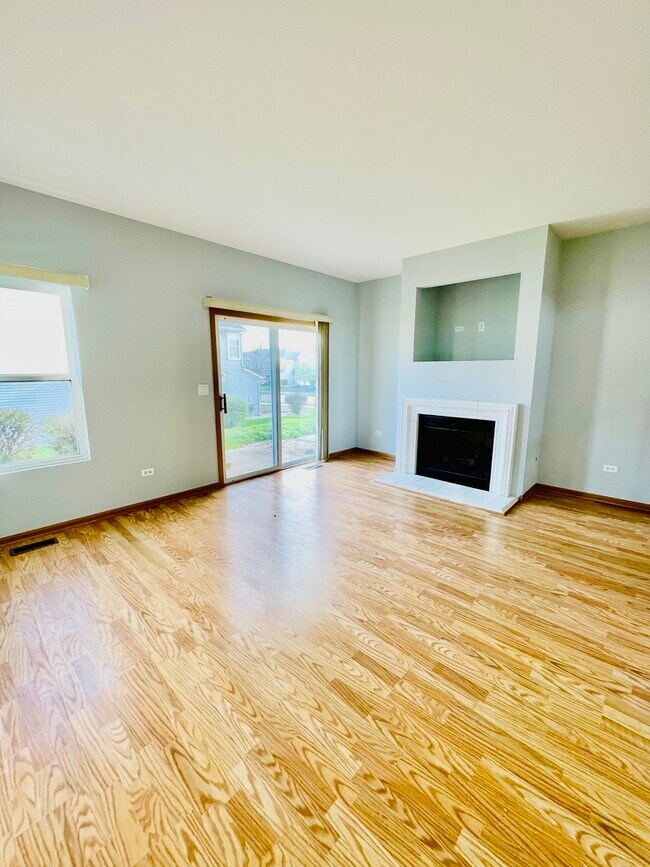 14857 W Victoria Xing in Lockport, IL - Building Photo - Building Photo