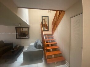 11800 SW 80th St in Miami, FL - Building Photo - Building Photo