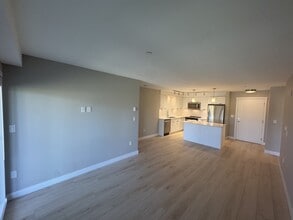 22562-22562 121 Ave in Maple Ridge, BC - Building Photo - Building Photo