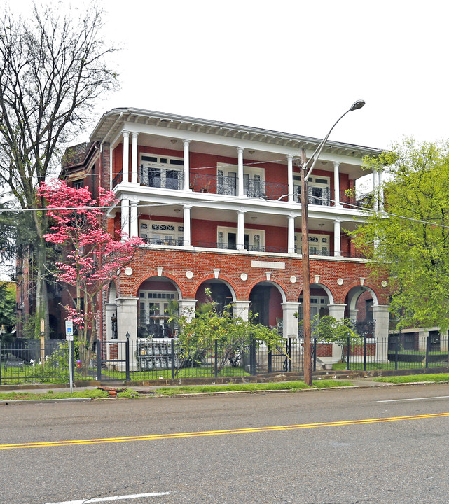 Sterchi Oaks in Knoxville, TN - Building Photo