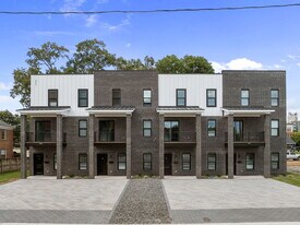 9th + Forbes Luxury Student Living in Greenville, NC - Building Photo