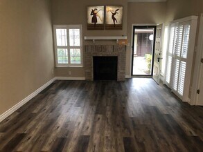 2510 Grants Lake Blvd in Sugar Land, TX - Building Photo - Building Photo