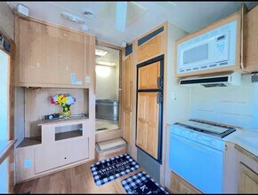 1 E Charleston Rd in Palo Alto, CA - Building Photo - Building Photo
