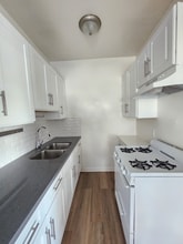 2025 Cheremoya Ave in Los Angeles, CA - Foto de edificio - Building Photo